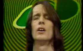 Todd Rundgren - Born To Synthesize (Midnight Special 2-75)